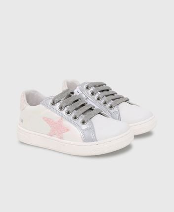 Sneakers Pinn