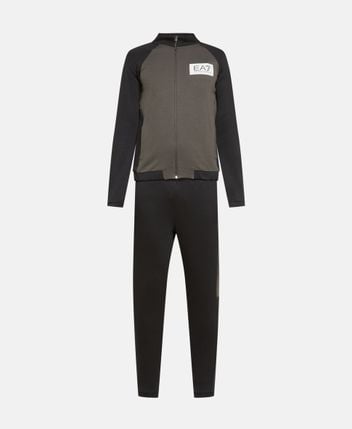 Training pants
