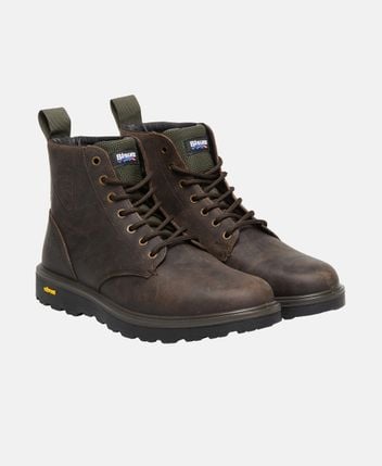 Lace-up ankle boot