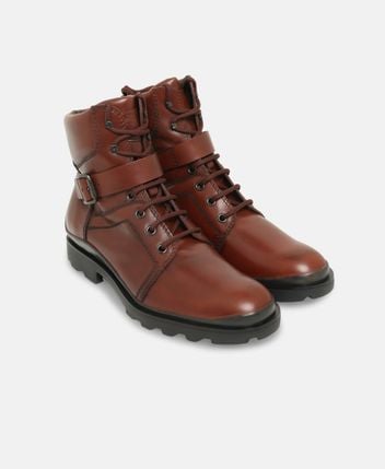 Lace-up boots