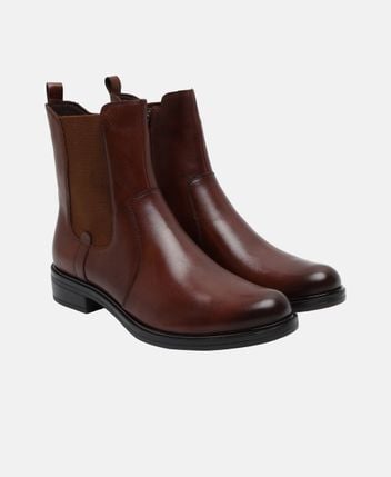 Chelsea boots