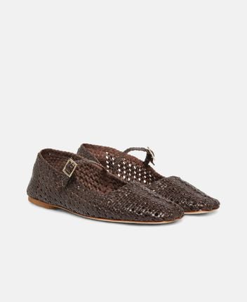 Ballerina flat with straps