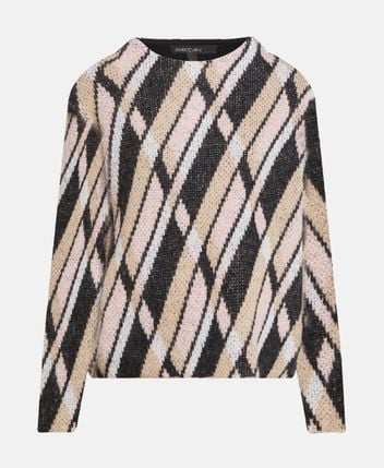 Long-sleeved jumper