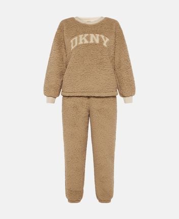 Leisure suit