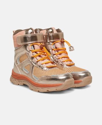 Winter boots