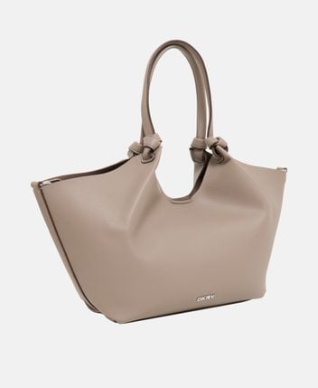 Shopper Paula