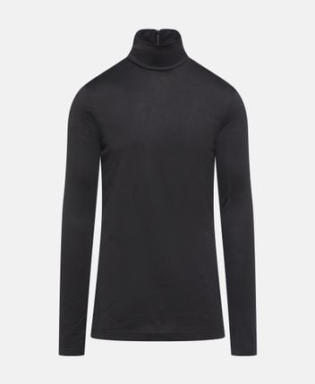 Long-sleeved top