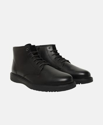 Lace-up ankle boot U Pove