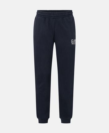 Training pants