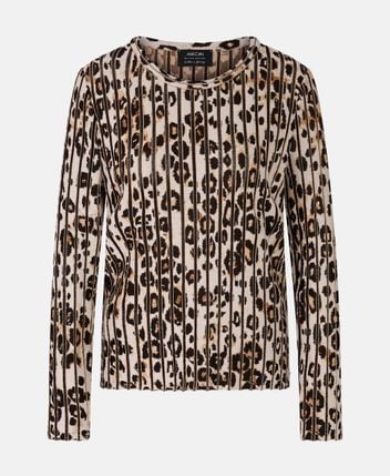 Long-sleeved jumper