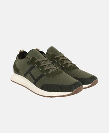 Running shoes