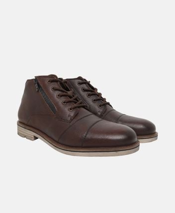 Desert boots