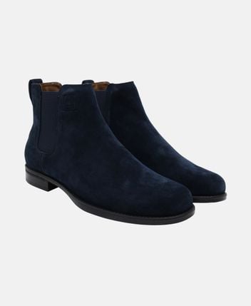 Chelsea boots