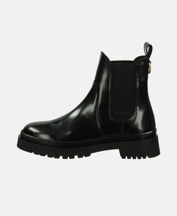 Chelsea boots
