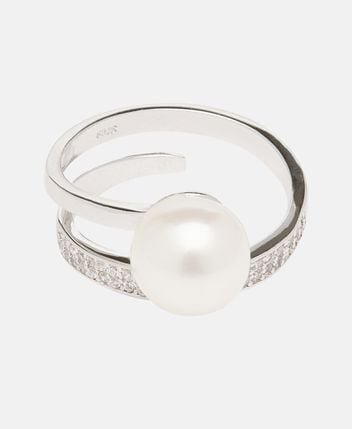 Pearl ring