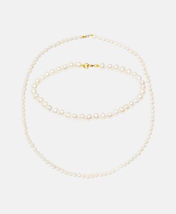 Necklace and bracelet set