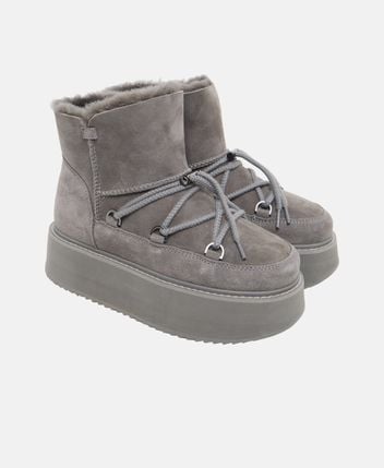 Winter boots
