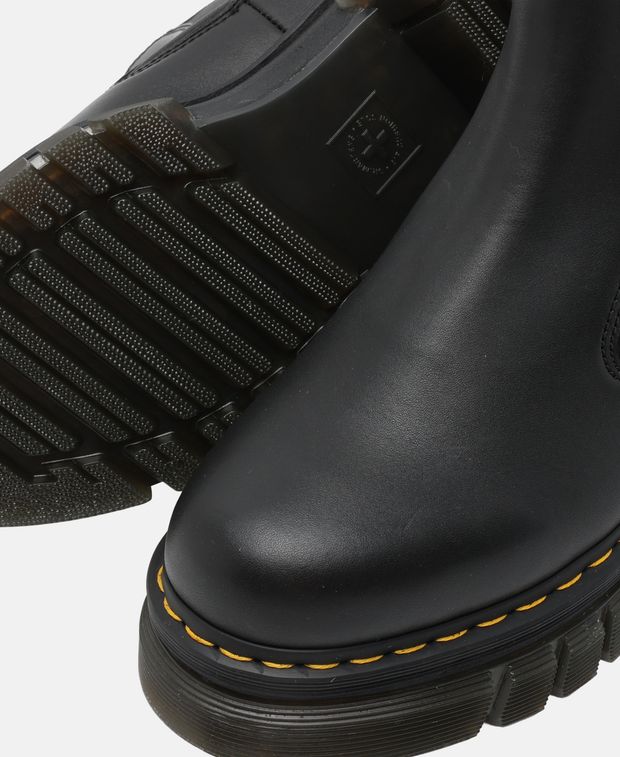 DR. MARTENS 오드릭 첼시 부츠