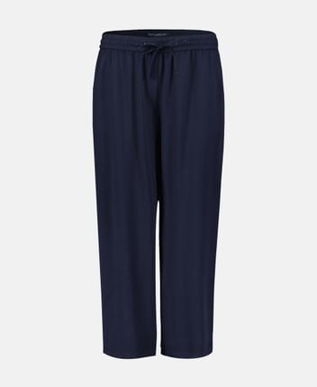 Cropped trousers