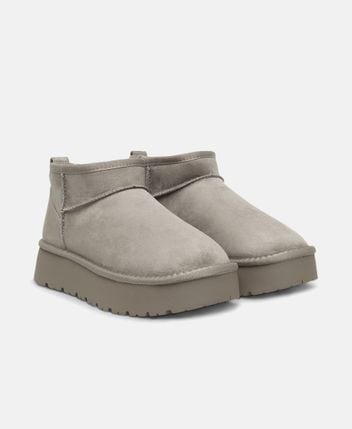 Winter boots