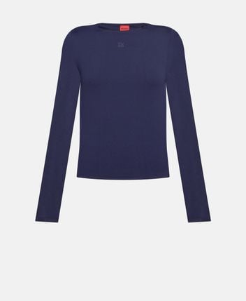 Long-sleeved top