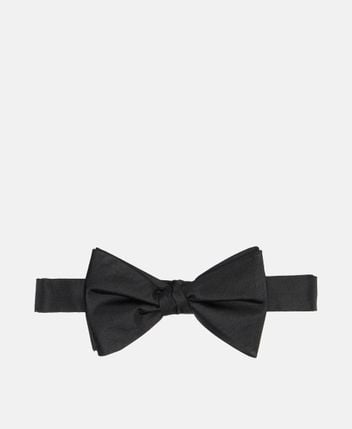 Silk bow tie