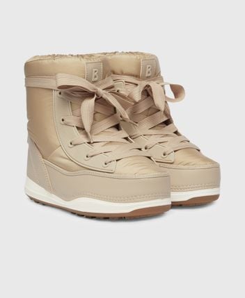 Winter boots