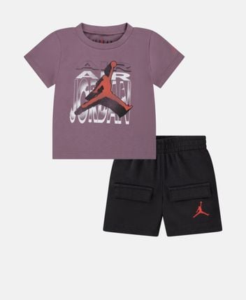 T-shirt and shorts set