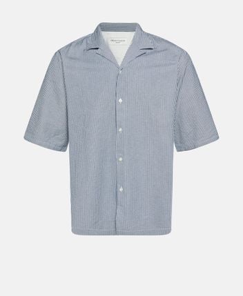 Short-sleeved shirt
