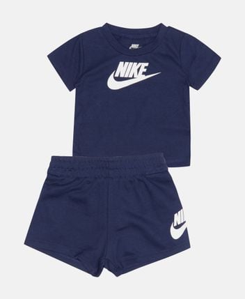 T-shirt and shorts set