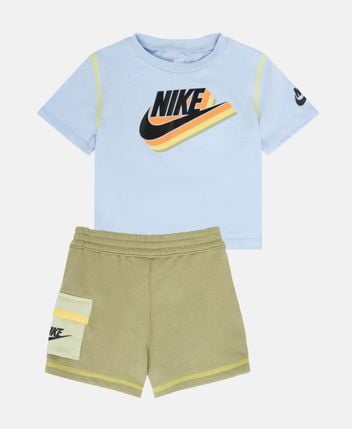 T-shirt and shorts set