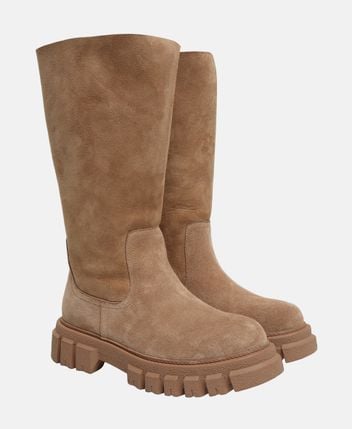 Winter boots