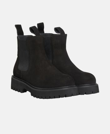 Chelsea boots