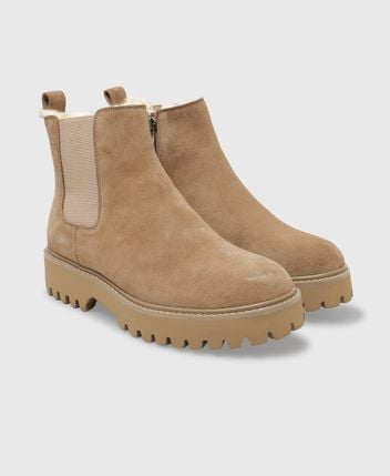 Chelsea boots