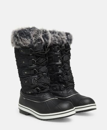 Snow boots