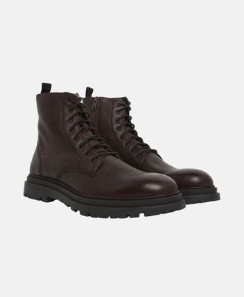 Lace-up ankle boot