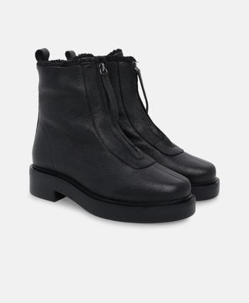 Winter boots