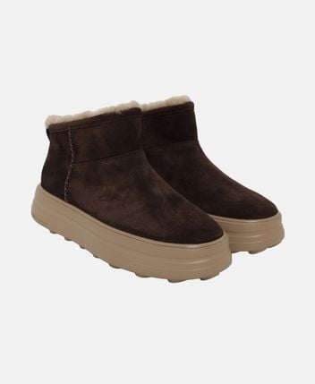 Winter boots