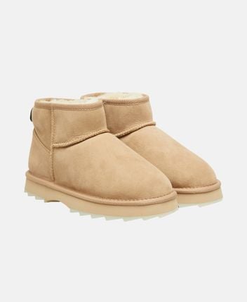 Winter boots