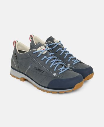 Trekking shoes