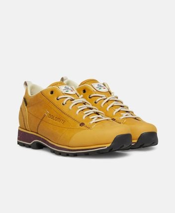Trekking shoes
