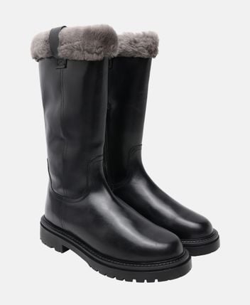 Winter boots