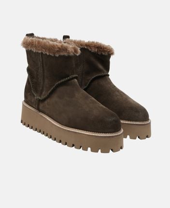 Winter boots