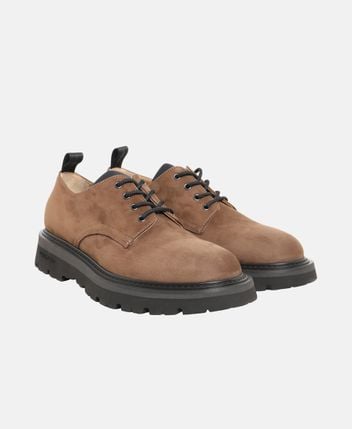Lace-up shoes