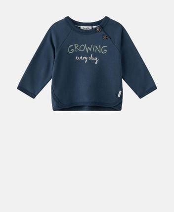 Long-sleeved top