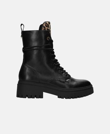 Lace-up boots