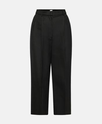 Cropped trousers