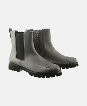 Chelsea boots