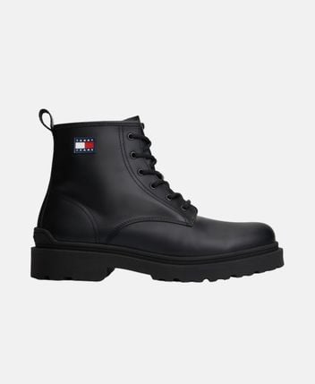 Lace-up ankle boot