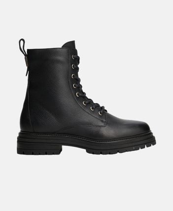 Lace-up ankle boot